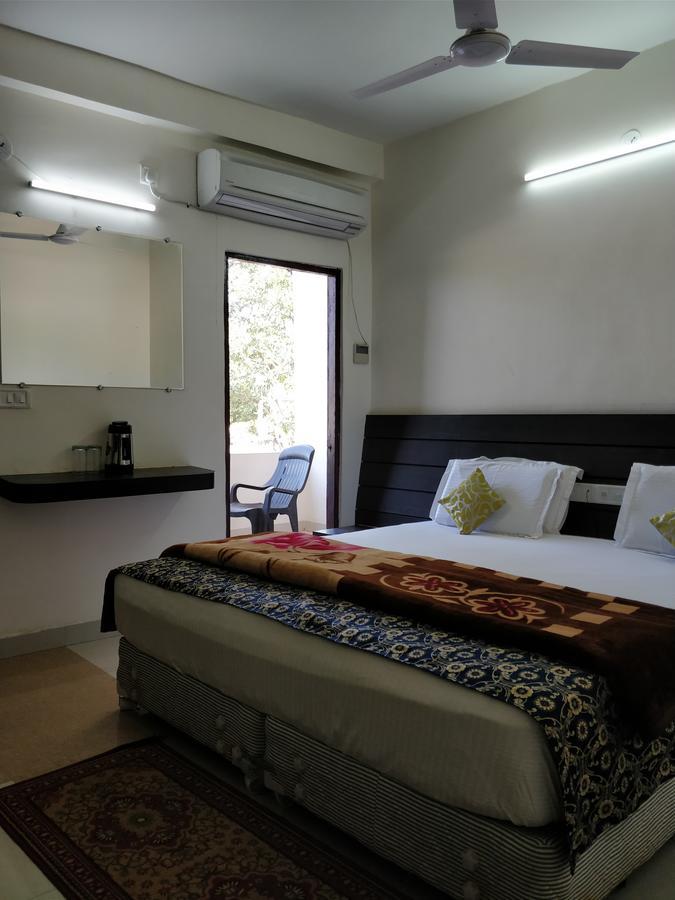 The Residency Bed & Breakfast Amarkantak Екстериор снимка
